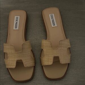 Steve Madden Textured Woven Sandals NWOB Size 6.5
